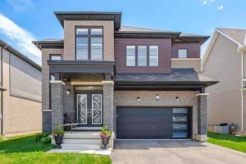 526 Barker Pkwy, Thorold, ON L2V 0K2
