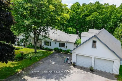 1164 Brantford, North Dumfries, ON N1R 5S6