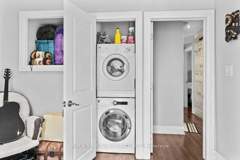 801 Main St, Hamilton, ON L8M 1L5