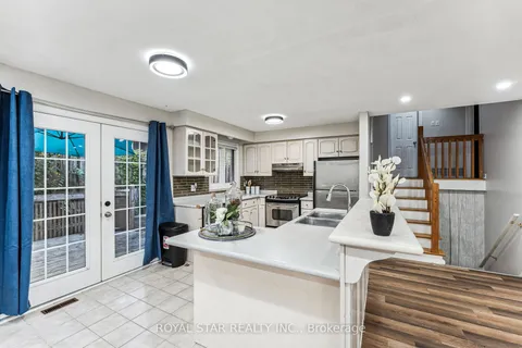 34 Devere Dr, Guelph, ON N1G 2S9