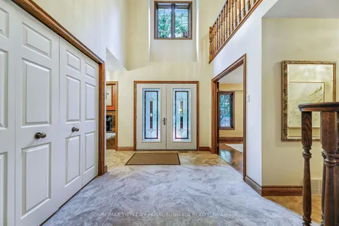 6637 Wellington 34 Rd, Puslinch, ON N3C 2V4