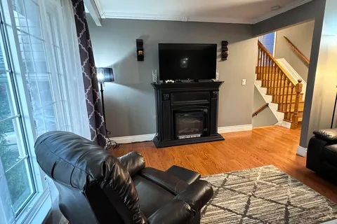 333 Simon St, Shelburne, ON L9V 2Y5