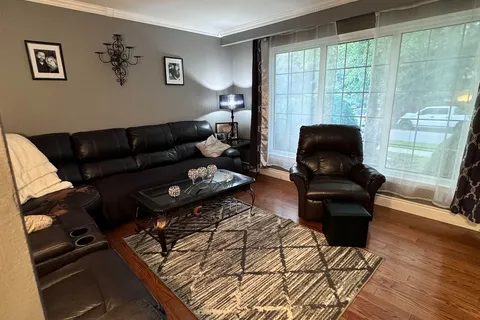 333 Simon St, Shelburne, ON L9V 2Y5