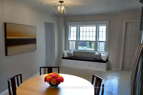 121 Parkland Cres, Kitchener, ON N2N 1R5