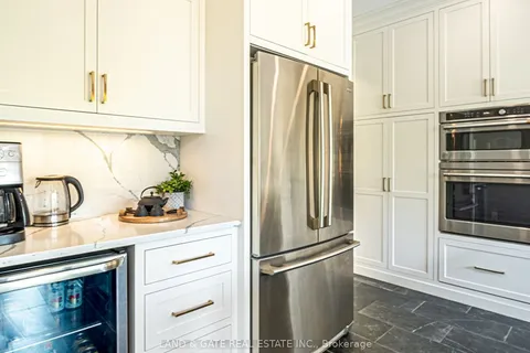 728 Foxboro-Stirling Rd, Quinte West, ON K0K 2B0