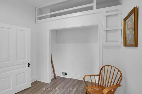 111 Chesley Ave, London, ON N5Z 2C3