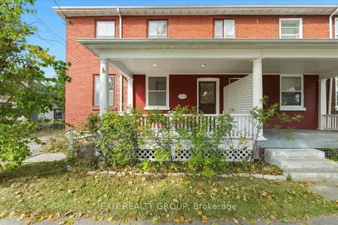 378 King St, Cobourg, ON K9A 2N7