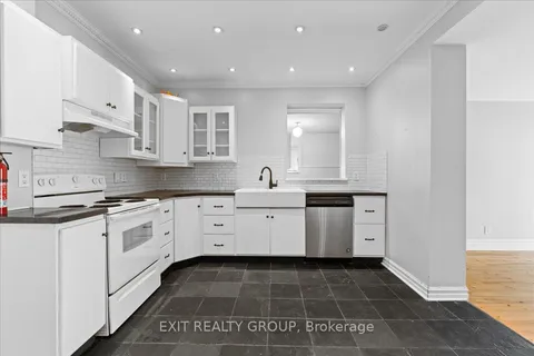 378 King St, Cobourg, ON K9A 2N7