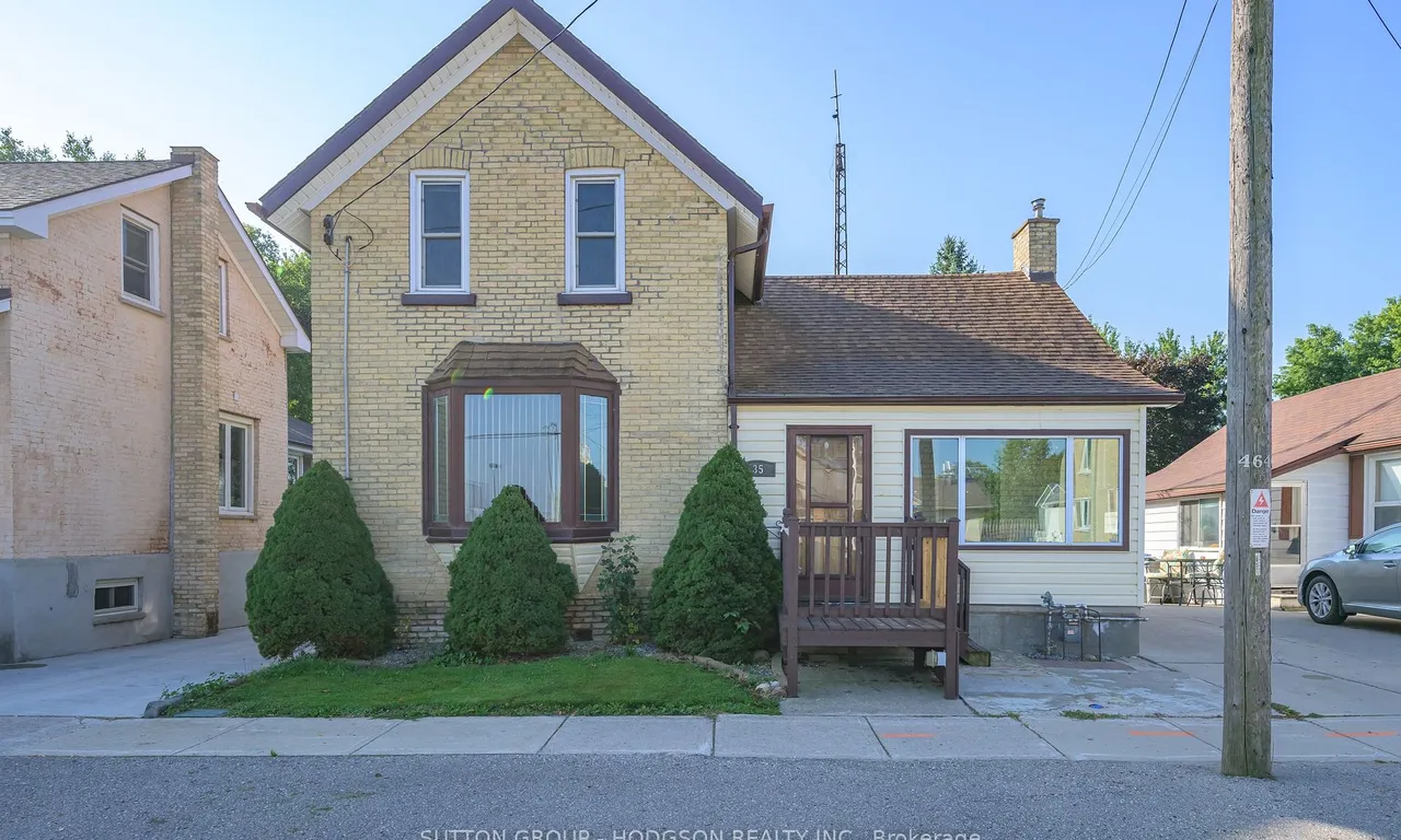 35 Victoria Ave, South Huron, ON N0M 1M0