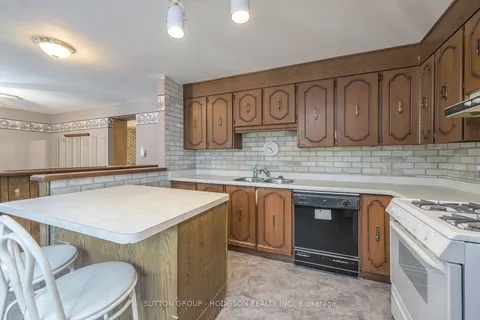 35 Victoria Ave, South Huron, ON N0M 1M0