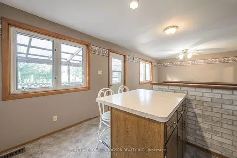 35 Victoria Ave, South Huron, ON N0M 1M0