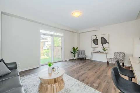 67 Frasson Dr, Guelph, ON N1E 0M2