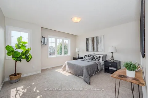 67 Frasson Dr, Guelph, ON N1E 0M2