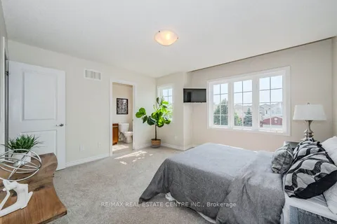 67 Frasson Dr, Guelph, ON N1E 0M2