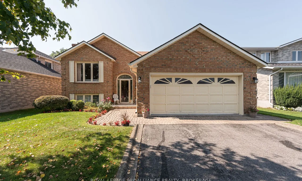 963 Auden Park Dr, Kingston, ON K7M 7T6