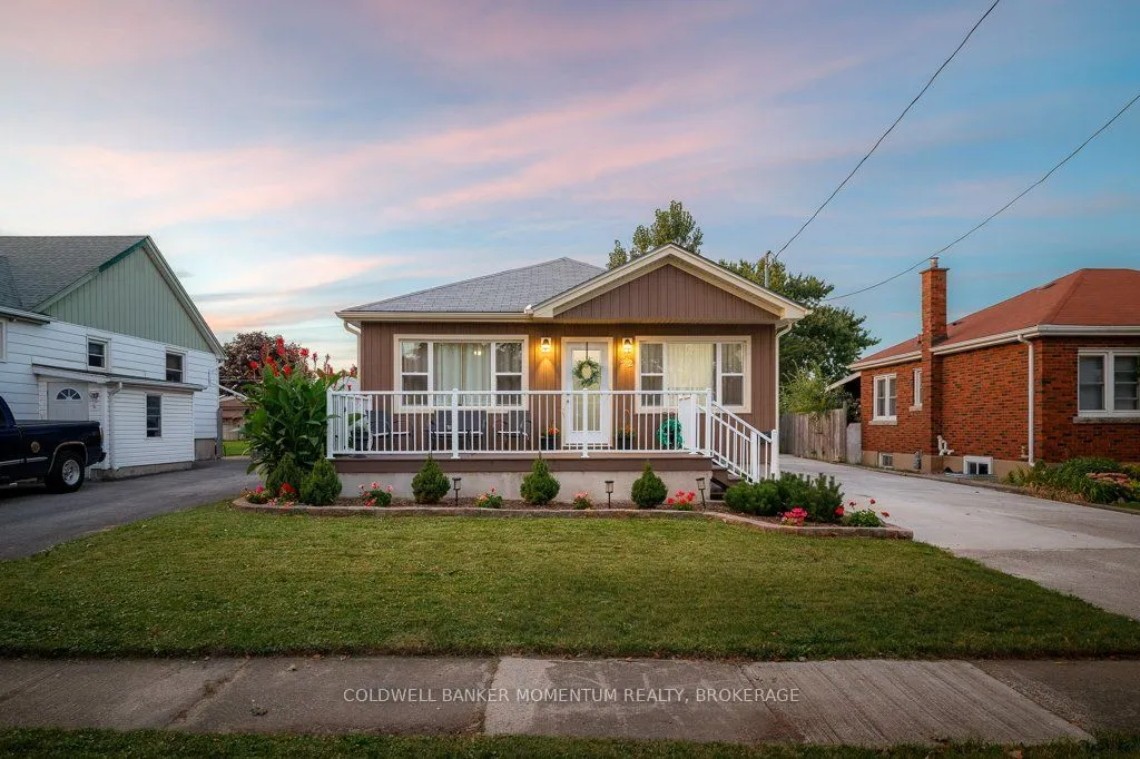 22 Rose Ave, Thorold, ON L2V 3C4