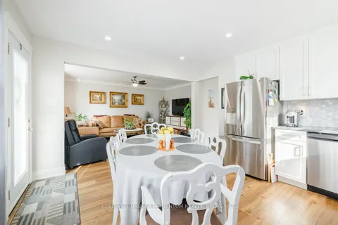 22 Rose Ave, Thorold, ON L2V 3C4