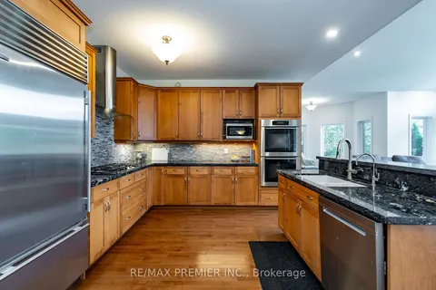 34 Headwaters Lane, Mono, ON L9W 5K3