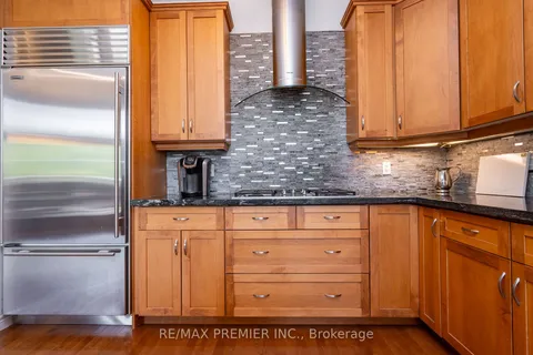 34 Headwaters Lane, Mono, ON L9W 5K3
