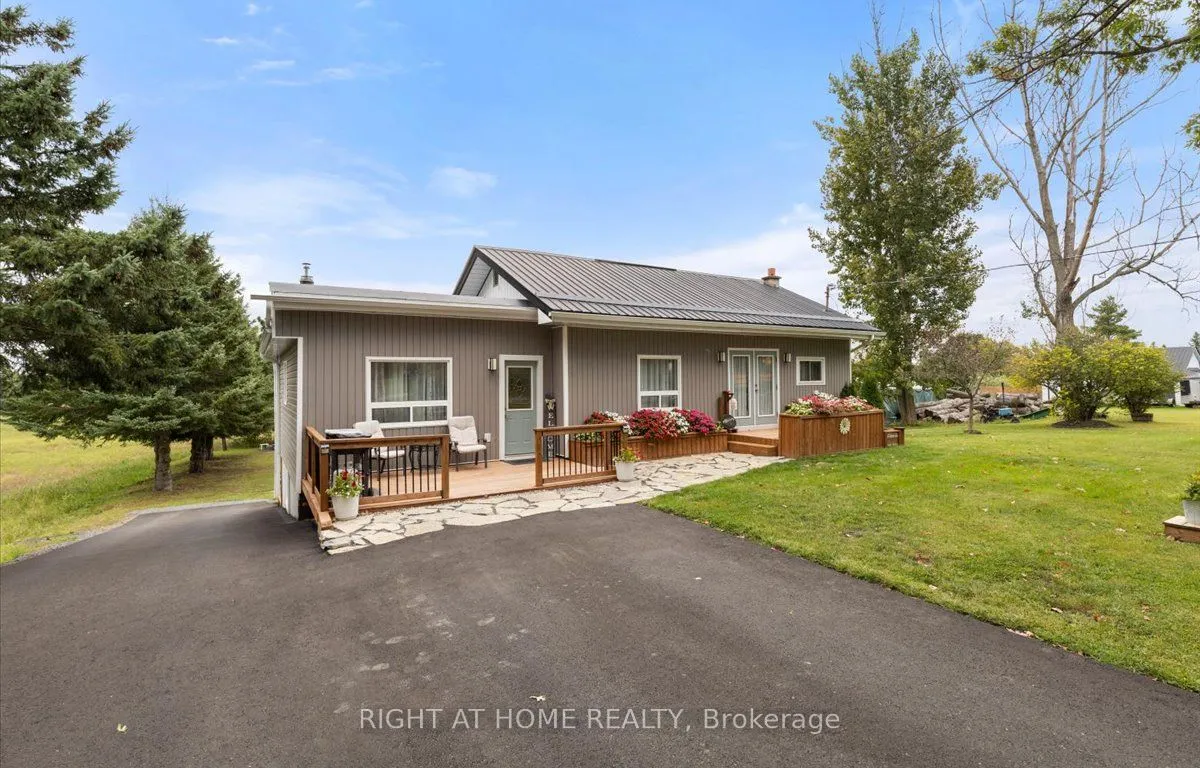 13 Zion Rd, Quinte West, ON K0K 2C0