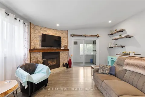 13 Zion Rd, Quinte West, ON K0K 2C0