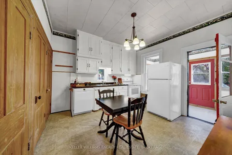 50 Centre St, Prince Edward County, ON K0K 2T0