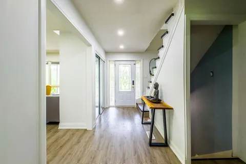 5 Kingsland Ave, Mulmur, ON L9V 3H1