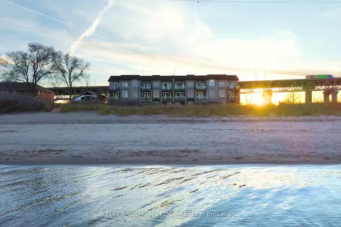 1083 Beach Blvd, Hamilton, ON L8H 6Z9