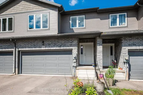 61 Vienna Rd, Tillsonburg, ON N4G 3C6