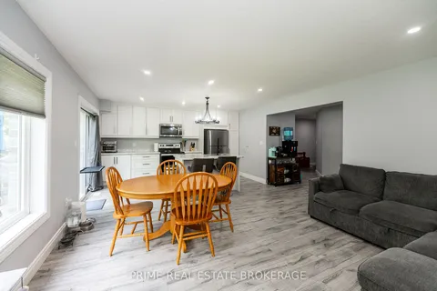 61 Vienna Rd, Tillsonburg, ON N4G 3C6