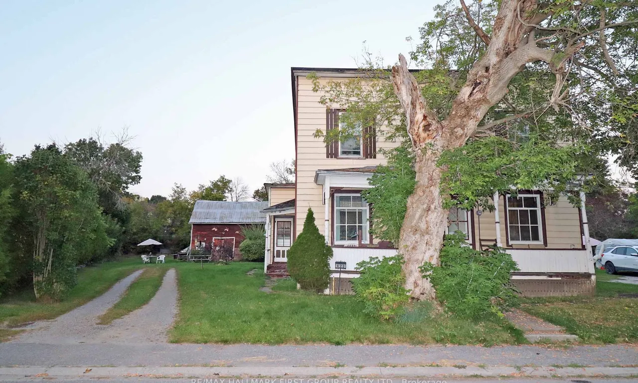 421-423 Minnie Ave, Tweed, ON K0K 3J0