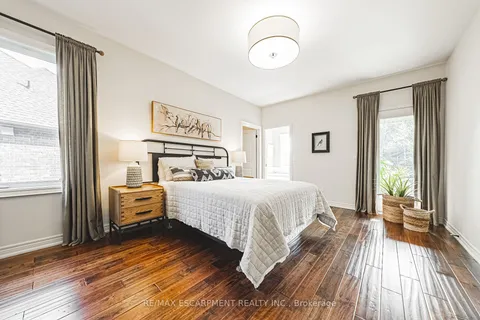 178 Brookhaven Crt, Welland, ON L3C 0A4
