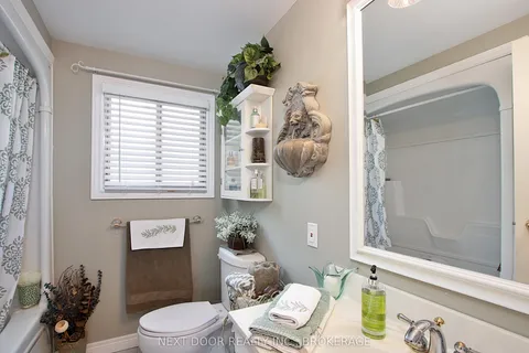 208 Biltmore Drive, South Huron, ON N0M 1T0