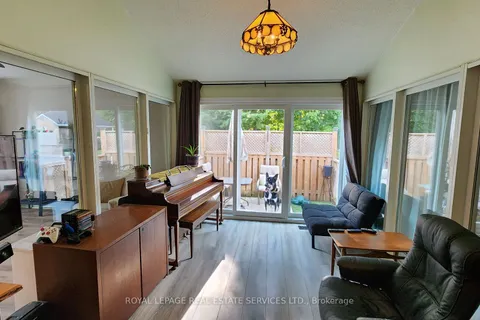26 SERES Dr, Tillsonburg, ON N4G 5G1
