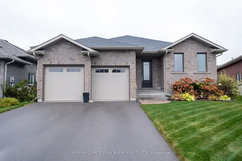 24 Liberty Cres, Quinte West, ON K8V 0G2