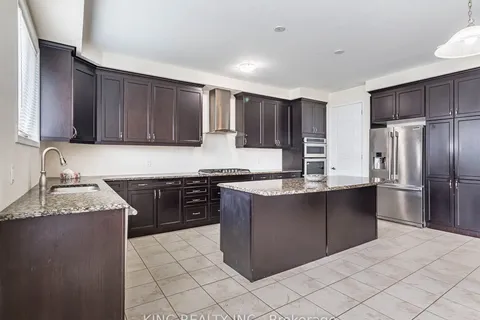 244 Ridge Rd, Cambridge, ON N3E 0C2