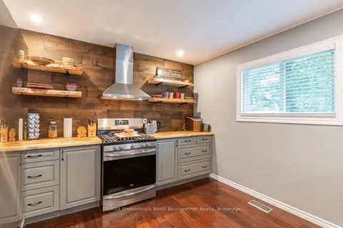 1615 Hunter Creek Rd, Minden Hills, ON K0M 2K0