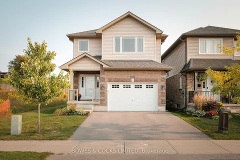 307 Louden Terr, Peterborough, ON K9J 0C4
