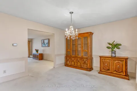62 Andover Dr, London, ON N6J 3X1