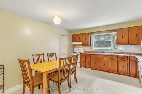 62 Andover Dr, London, ON N6J 3X1