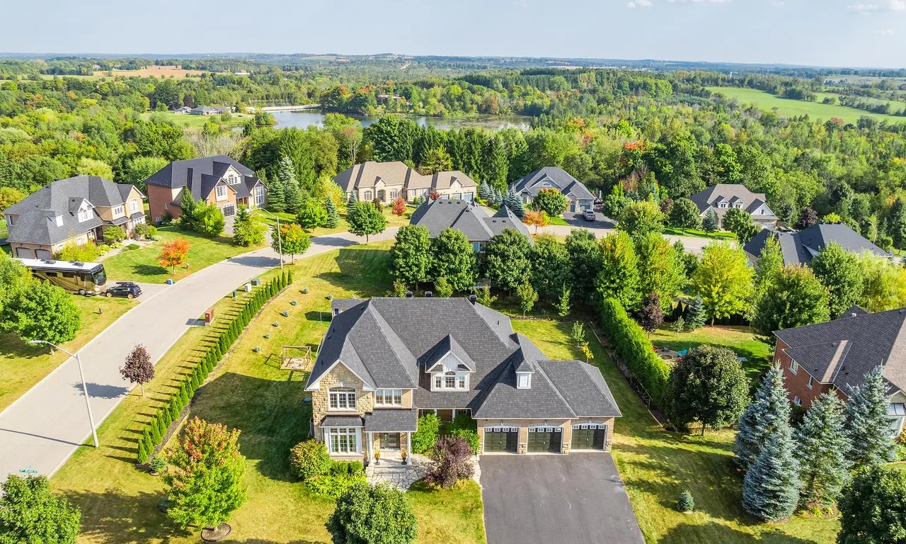 43 Upper Canada Dr, Erin, ON N0B 1Z0