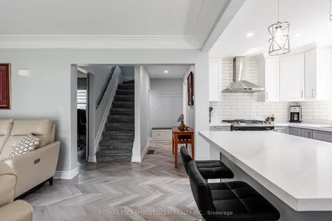 29 Sauer Avenue, Welland, ON L3B 5H3