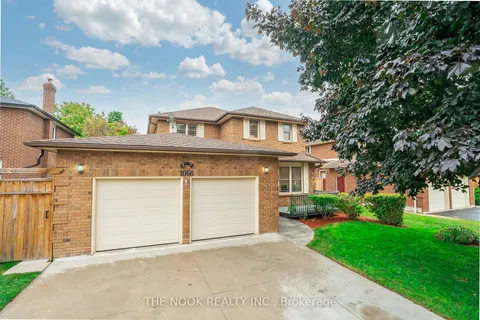 1066 Booth St, Cobourg, ON K9A 5G5