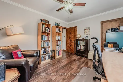 975 Queens Blvd, Kitchener, ON N2M 1B6