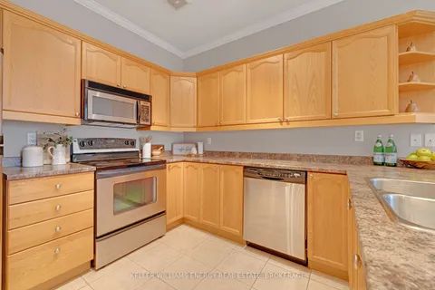 773 Prince Of Wales Dr, Cobourg, ON K9A 5X8