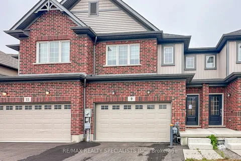 9 BUR OAK Dr, Thorold, ON L2V 0L9