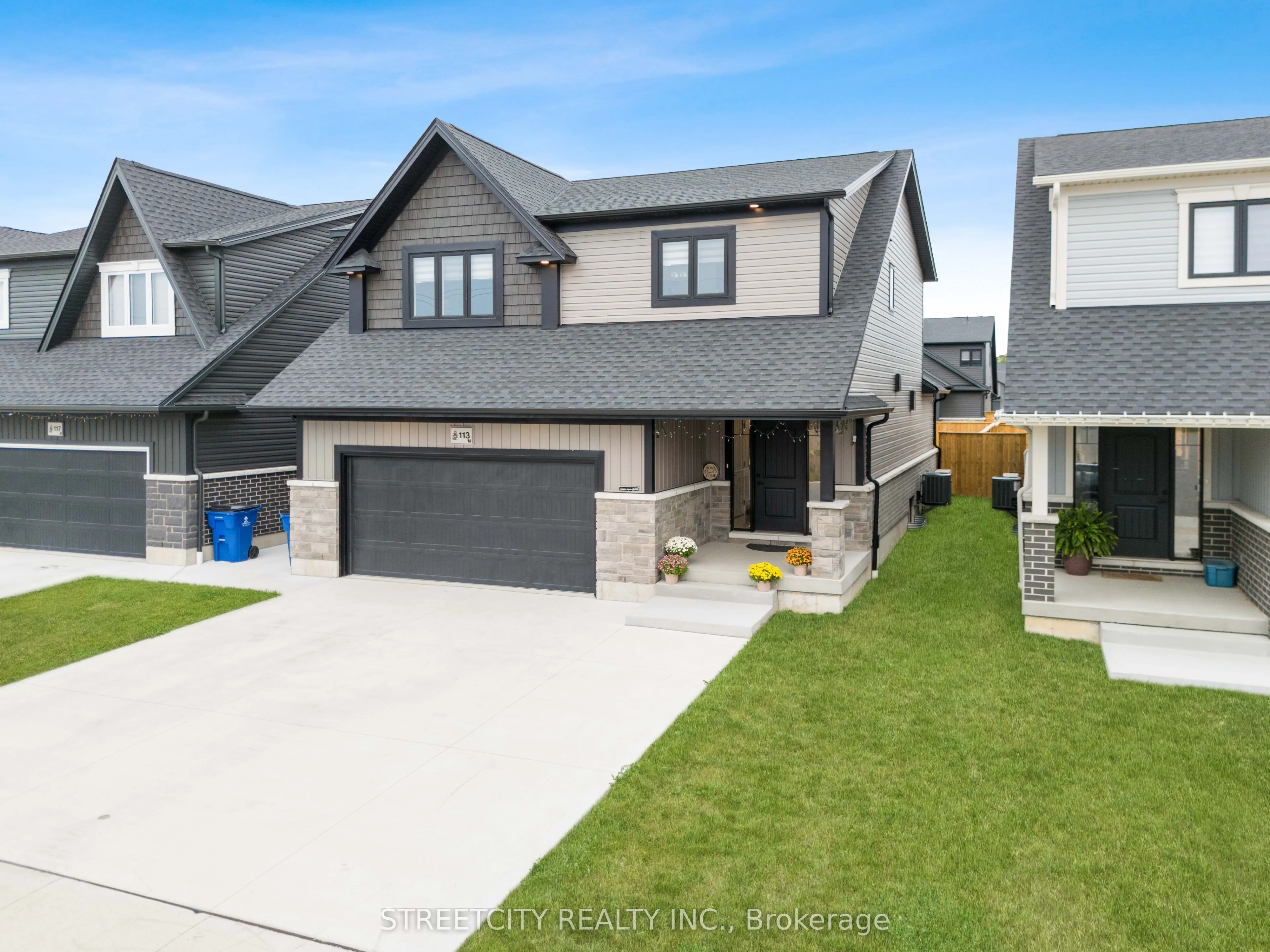 113 Cabot Trail, ON N7L 0G5