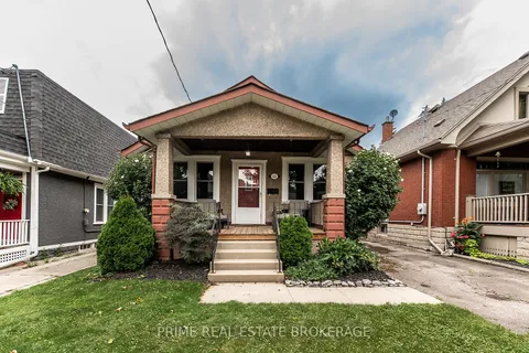 122 Langarth St, London, ON N6C 1Z2