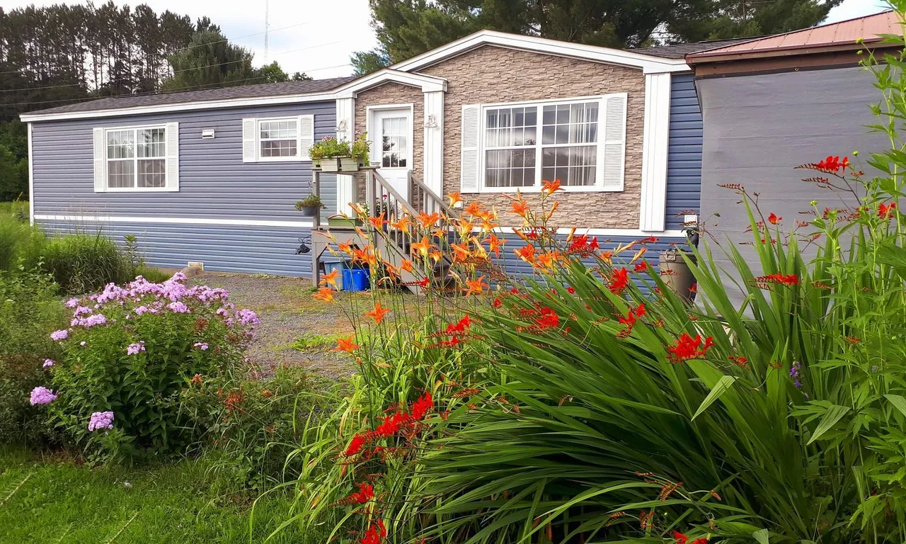7 Pawlett Rd, McKellar, ON P2A 0B5