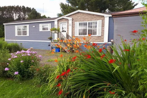 7 Pawlett Rd, McKellar, ON P2A 0B5